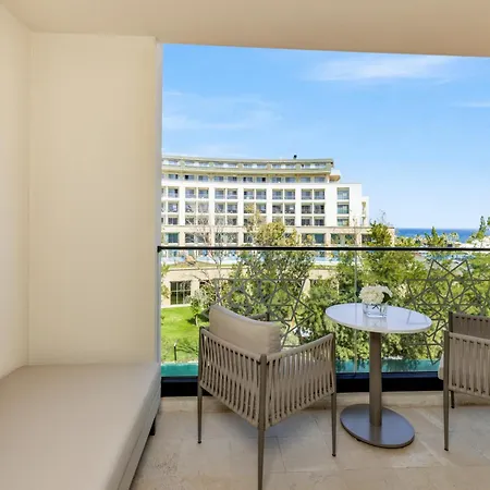 Resort Kempinski The Dome